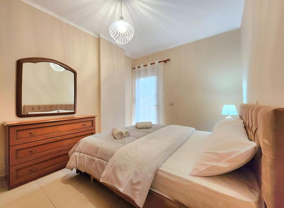地拉那One Bd Flat Near Center With 24H Self Check In公寓 外观 照片